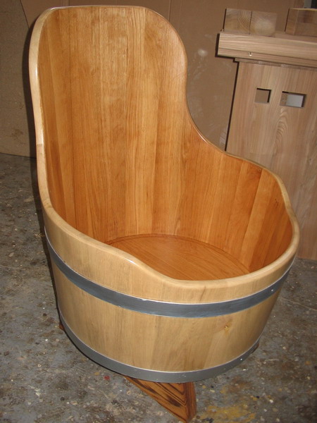 sedací vana, dřevěná vana, dřevěné umyvadlo, koupelna ve dřevě, bath wood