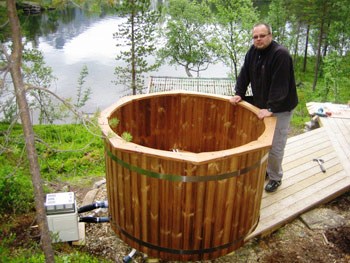 koupací sud, koupací sudy, návod na koupací sud, jak postavit sud, zahradní koupel, domácí wellness, zahradní bazen, dřevěný bazen, dřevěný sud
