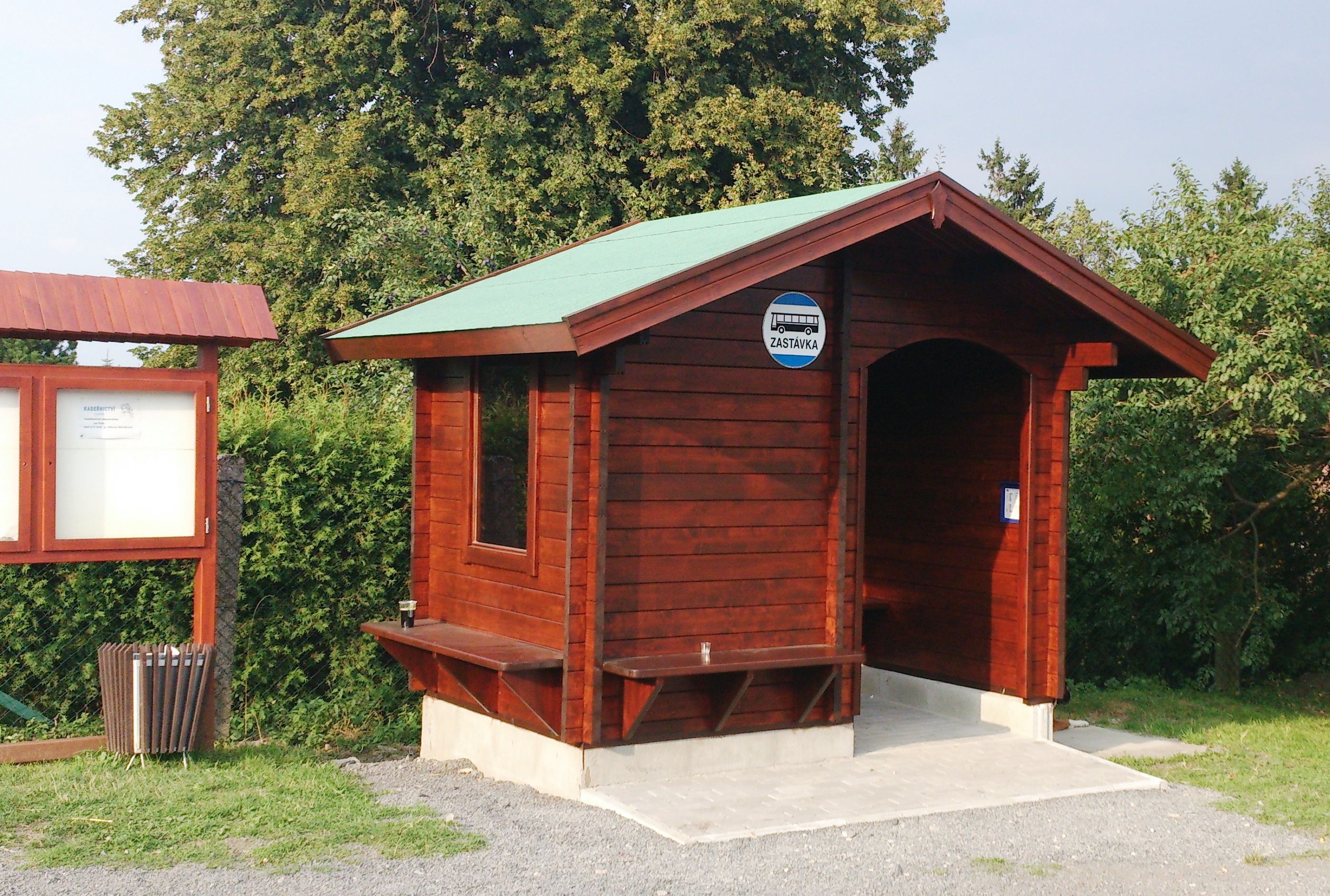 zastávka Loučka, obec loučka, spokojený zákazník, reference, hodnocení keliwood, autobusová zastávka, doporučení, dřevěná zastávka